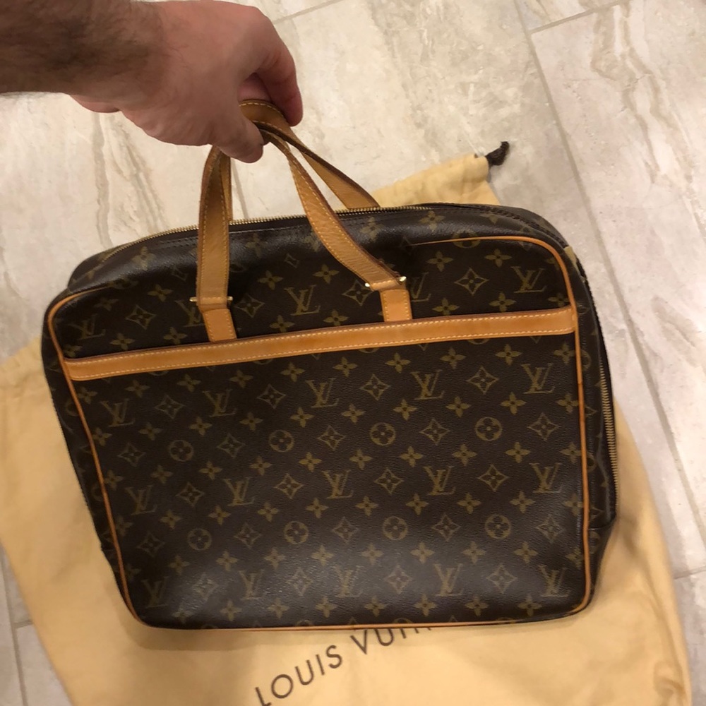 Authentic Louis Vuitton Briefcase - Monogram - image 2